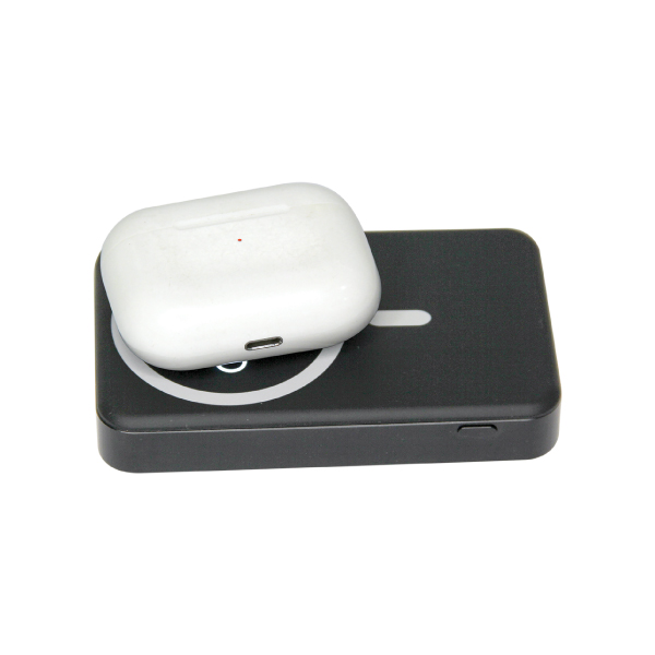 TG-7390 MAG SAFE POWER BANK LIGHT UP LOGO